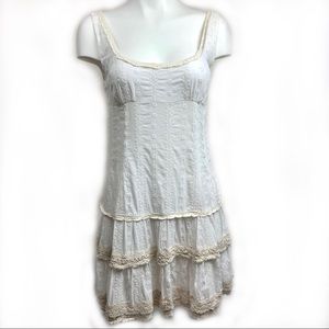 FREE PEOPLE Rare HTF White Embroidered Crochet XS